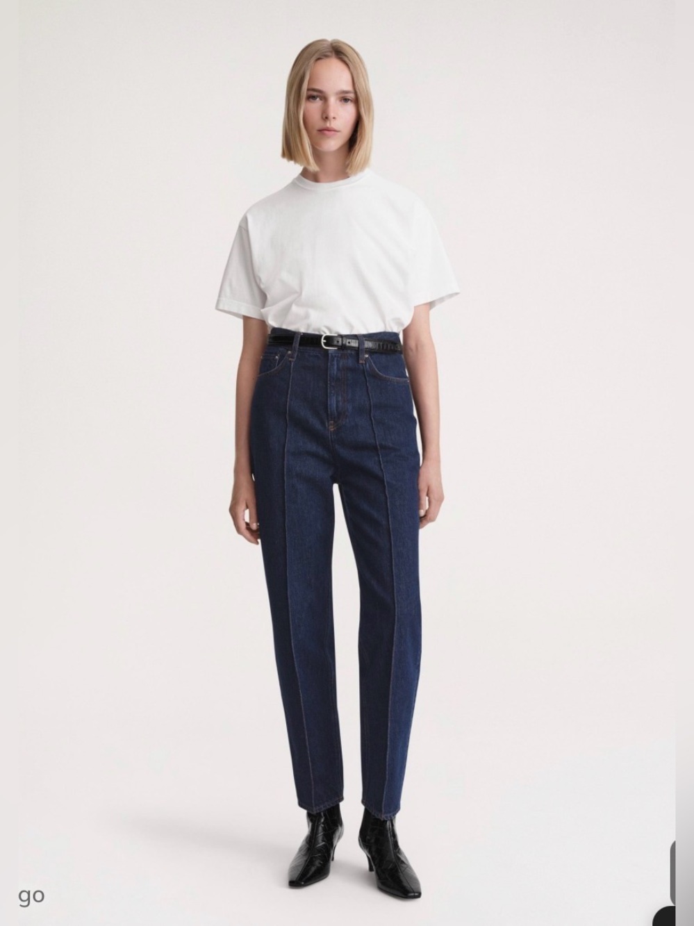 BNWT TOTEME Tapered leg denim dark indigo size 26 waist 13.5”